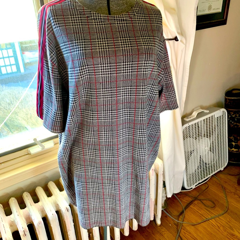 Zara sz Large plaid dress
